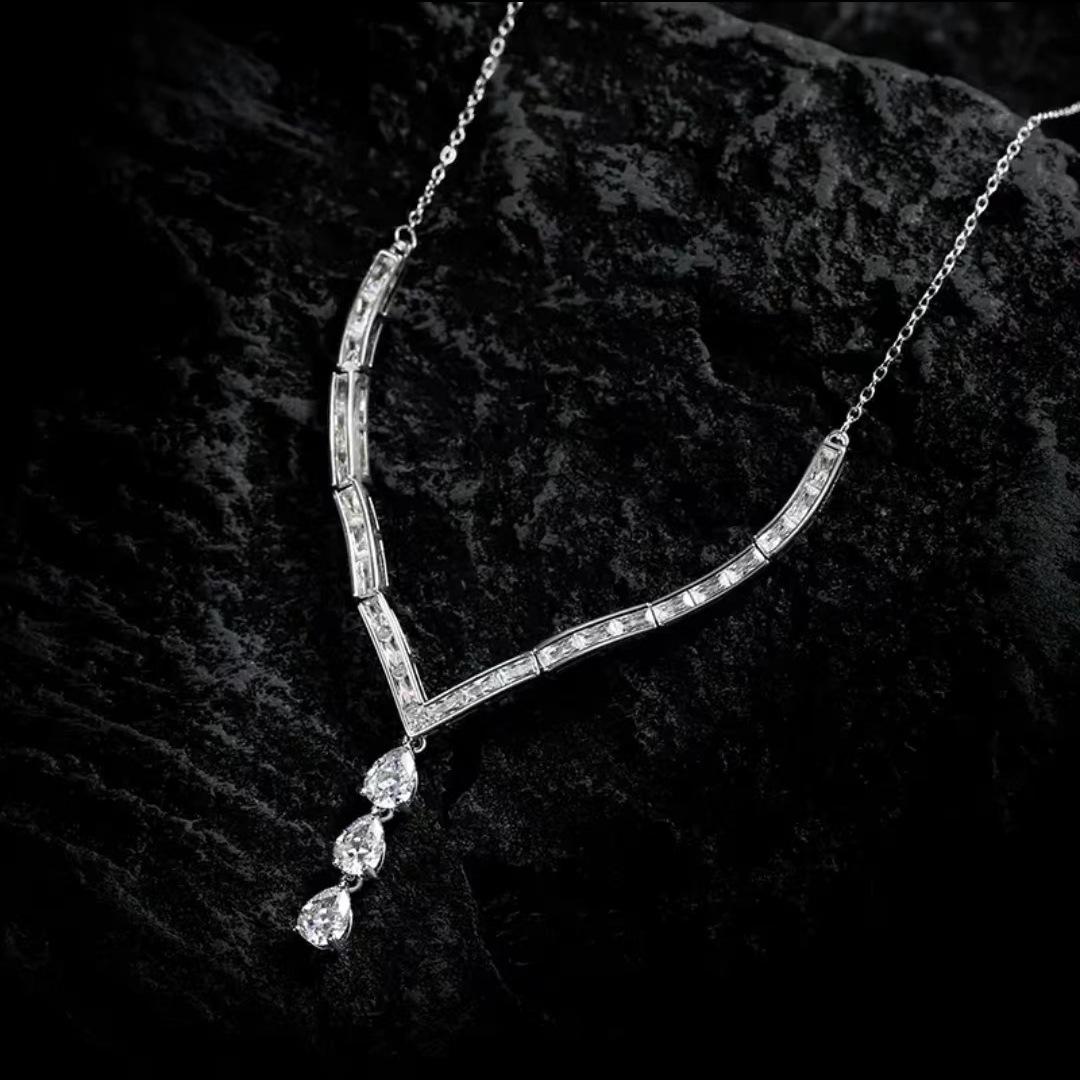 Fashion Temperament Plated 18K Gold Sexy Y-Shaped High Carbon Diamond Necklace Water Drop Teardrop Zircon Pendant