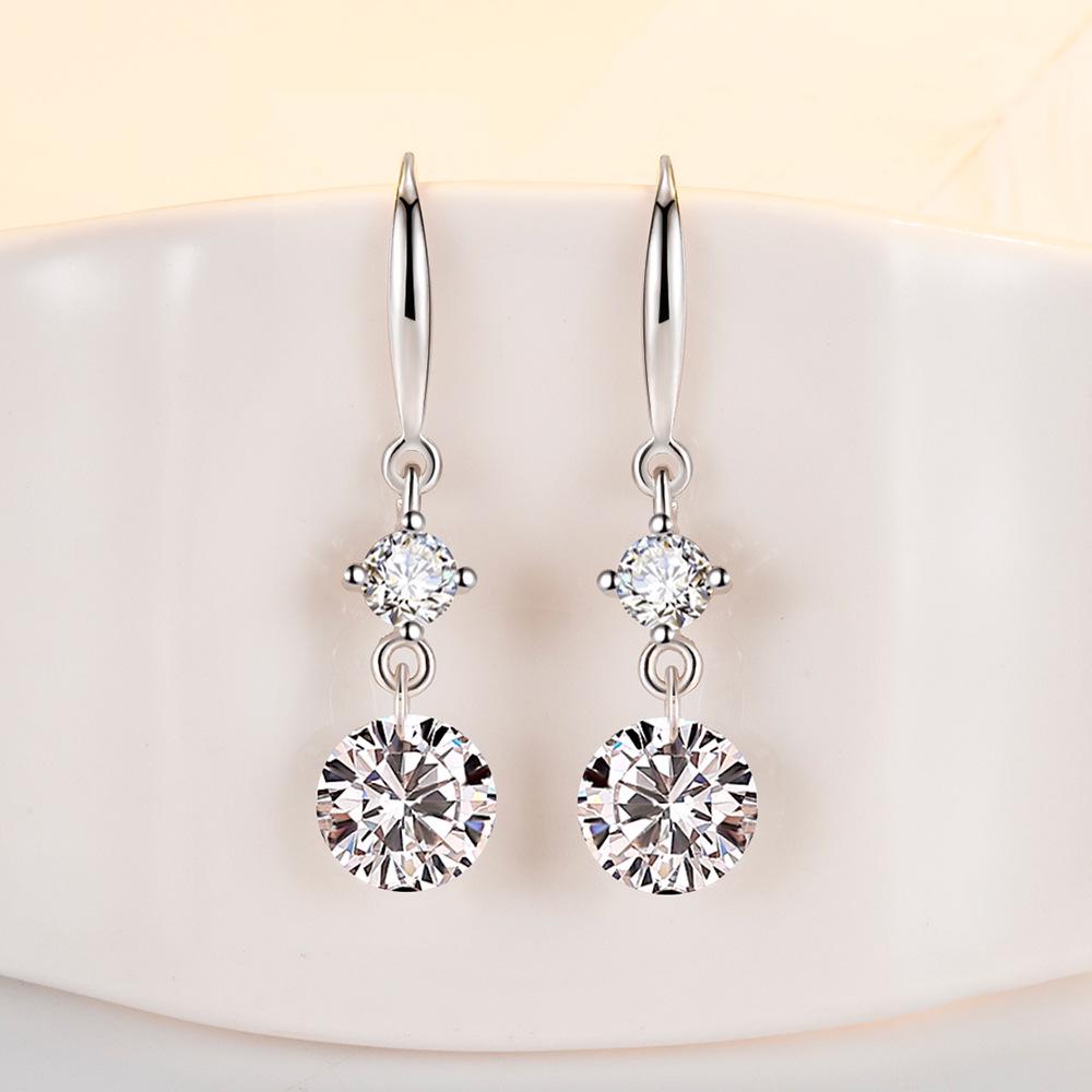 Boucles d'oreilles longues élégantes en diamant zircon: Crochets d'oreille simples, doux et élégants