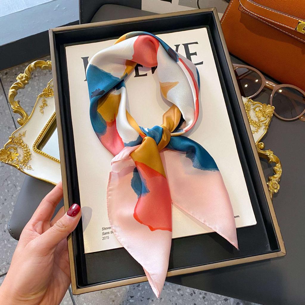 Korean Internet celebrity versatile fashion floral 71 simulation silk square scarf scarf high-end polka dot neck silk scarf