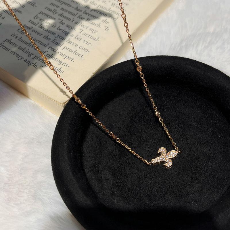 Set Collana Bracciale Iris Retrò Italiano, Design di Alta Gamma, Gioielli Versatili alla Moda e Semplici, Fornitura dal Vivo