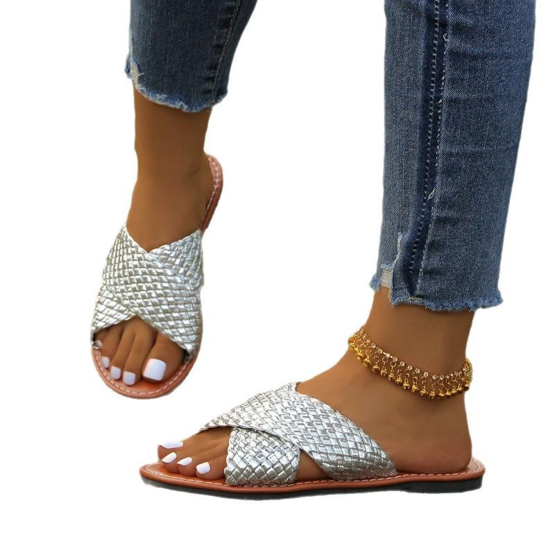 5 Summer new round head crossed flat-bottomed slippers women's large size simple woven beach cool slippers batch
