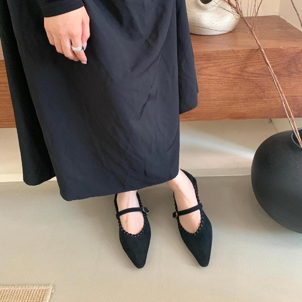 French suede light mouth low heel women's late evening breeze 2025 new spring and autumn pointed temperament word with Mary Jane single shoes