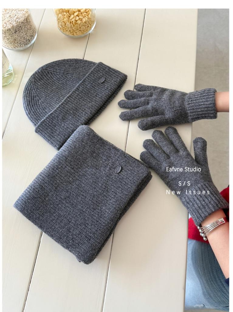 High quality% Australian wool solid color hat scarf gloves three-piece winter warm knitted suit women