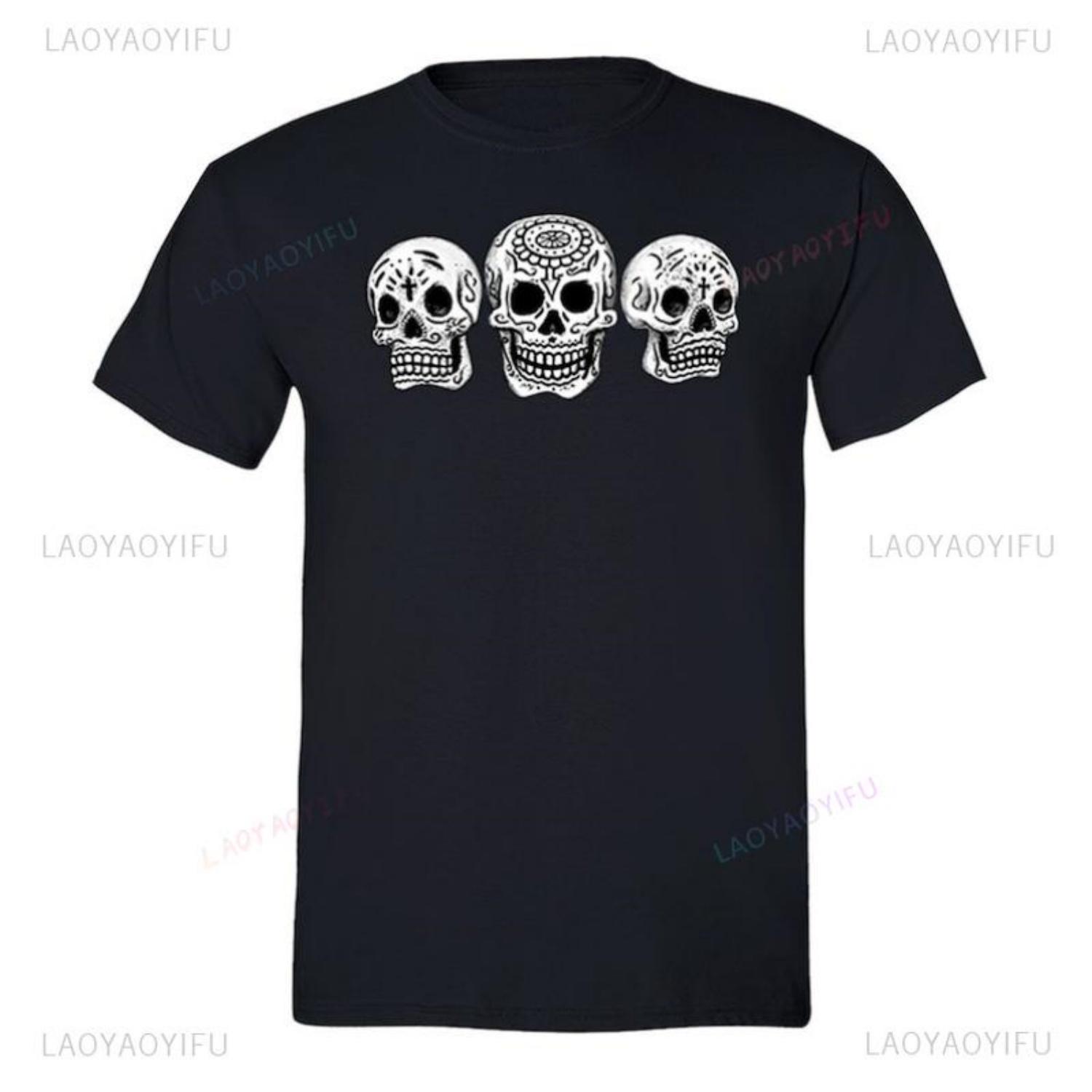 

White Skulls Sugar Skull Day of The Dead Dia De Los Muertos Mexican Heritage Halloween Gothic TShirt Man Woman Print TShirt S чёрный