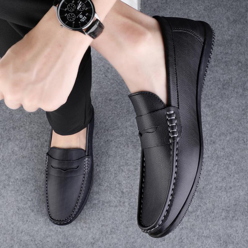 Leather Men Casual ShoesBrand Soft Mens Loafers Moccasins Breathable Slip On Black Driving Shoes Plus Size 37-47 Walking Shoes