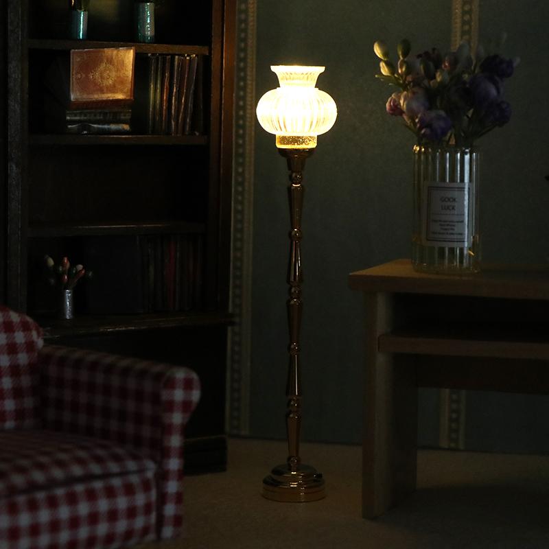 1/12 Dollhouse Miniature Floor Lamp Flower Shape Led Lamp Model Doll Home Lamp Furniture Decoration Toy Micro Scene Ornament