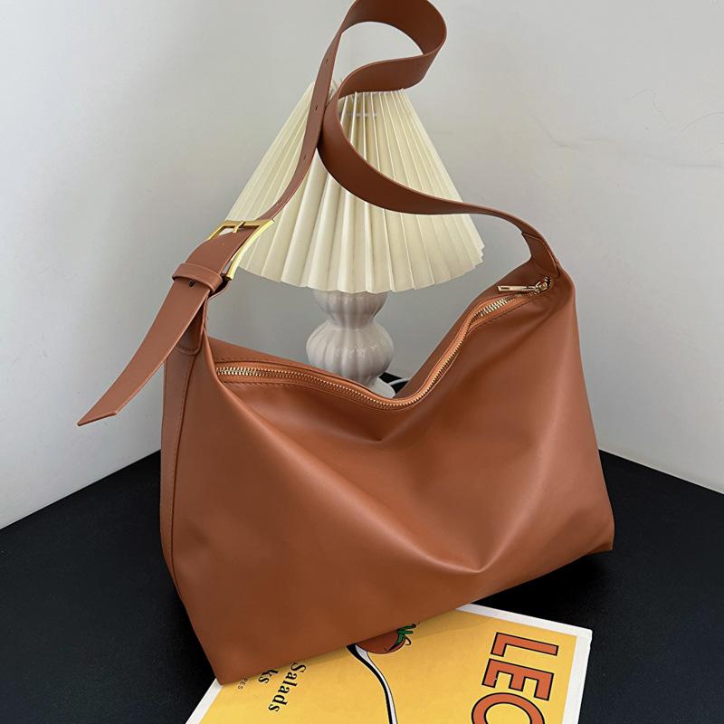 Women s Casual Underarm Bag Large Capacity Single Shoulder Bag Retro Tote Bags коричневый
