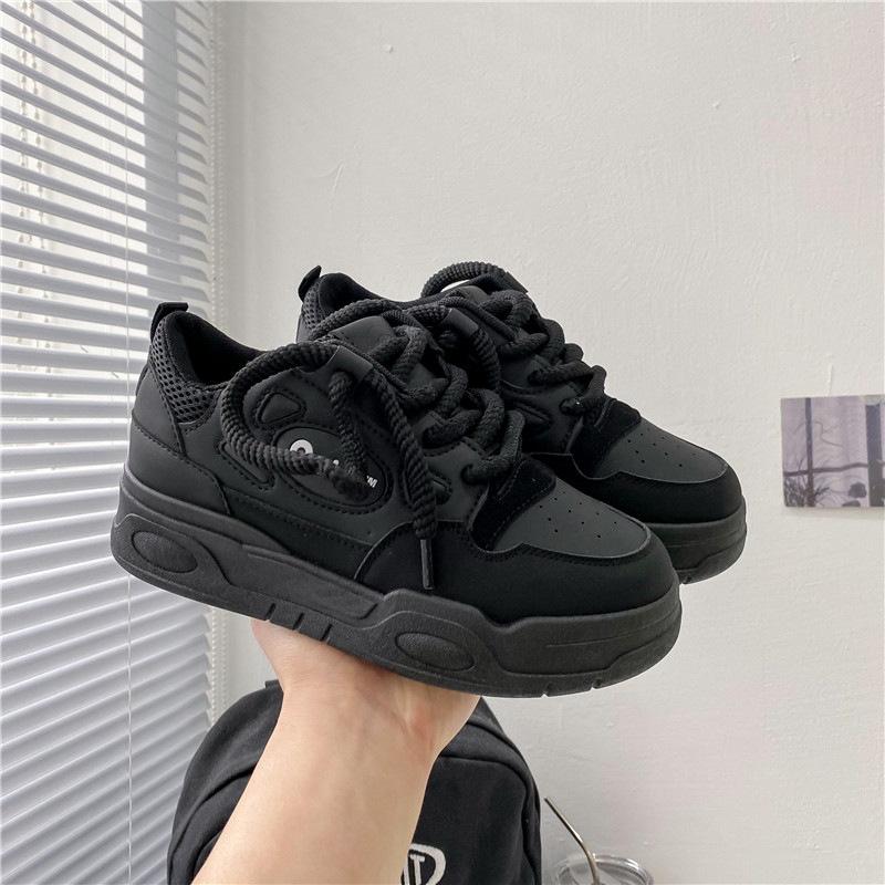 

Женская мода, крутая обувь 2024, весна-лето, новый стиль, толстая подошва, воздухопроницаемость, увеличивающая рост, универсальные трендовые кроссовки 36 чёрный