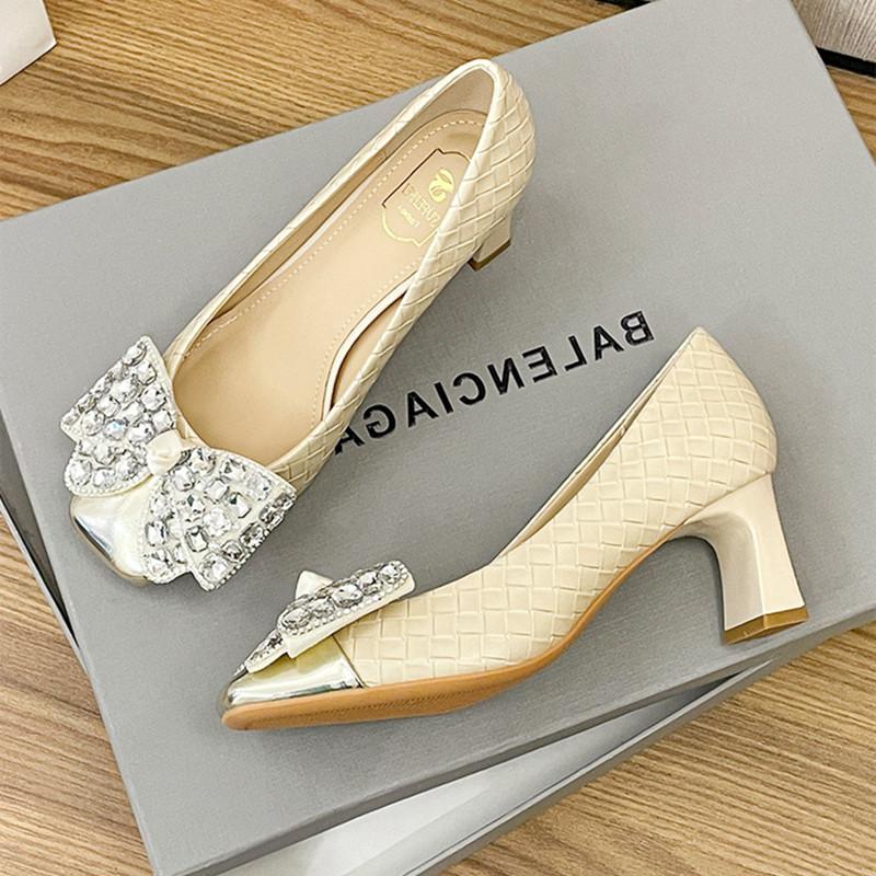 Luxury Rhinestone Bow Mary Jane Pumps High Quality Square Toe Shallow Designer Brand Sandals Women Fashion Comfort Slide Sandals