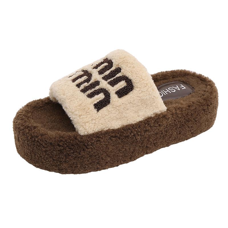 Thick-bottomed letter fluffy slippers women's outerwear 2025 new autumn and winter lamb fluffy fashion home cotton slippers