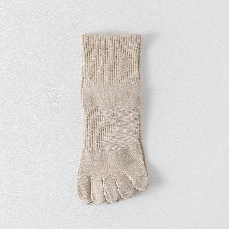 

Пятипалые носки для мужчин, Летние тонкие хлопковые носки, Влагоотводящие и дышащие, Бесшовные спортивные носки средней длины, Короткие носки с разделением пальцев 1 pair кофейный