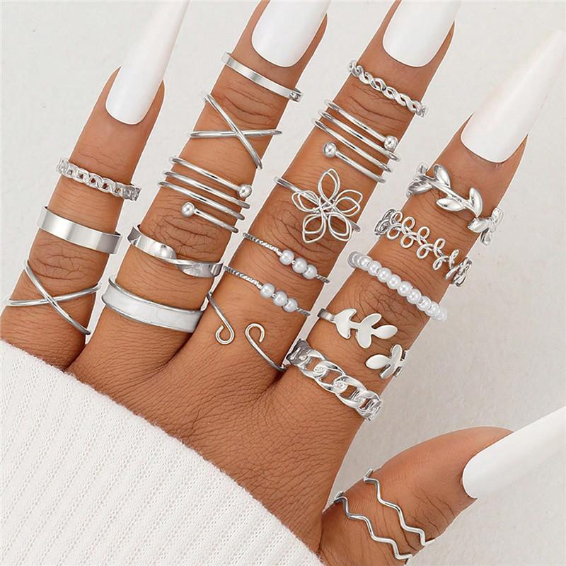 LETAPI Bohemian Vintage Heart Geometric Ring Set For Women Gold Color Boho Butterfly Pearl Hollow Leaves Rings Jewelry Gifts