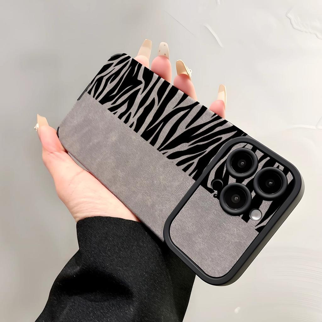 Winter ins zebra pattern sheepskin, suitable for Apple 17promaxs mobile phone case iPhone15pro simple model
