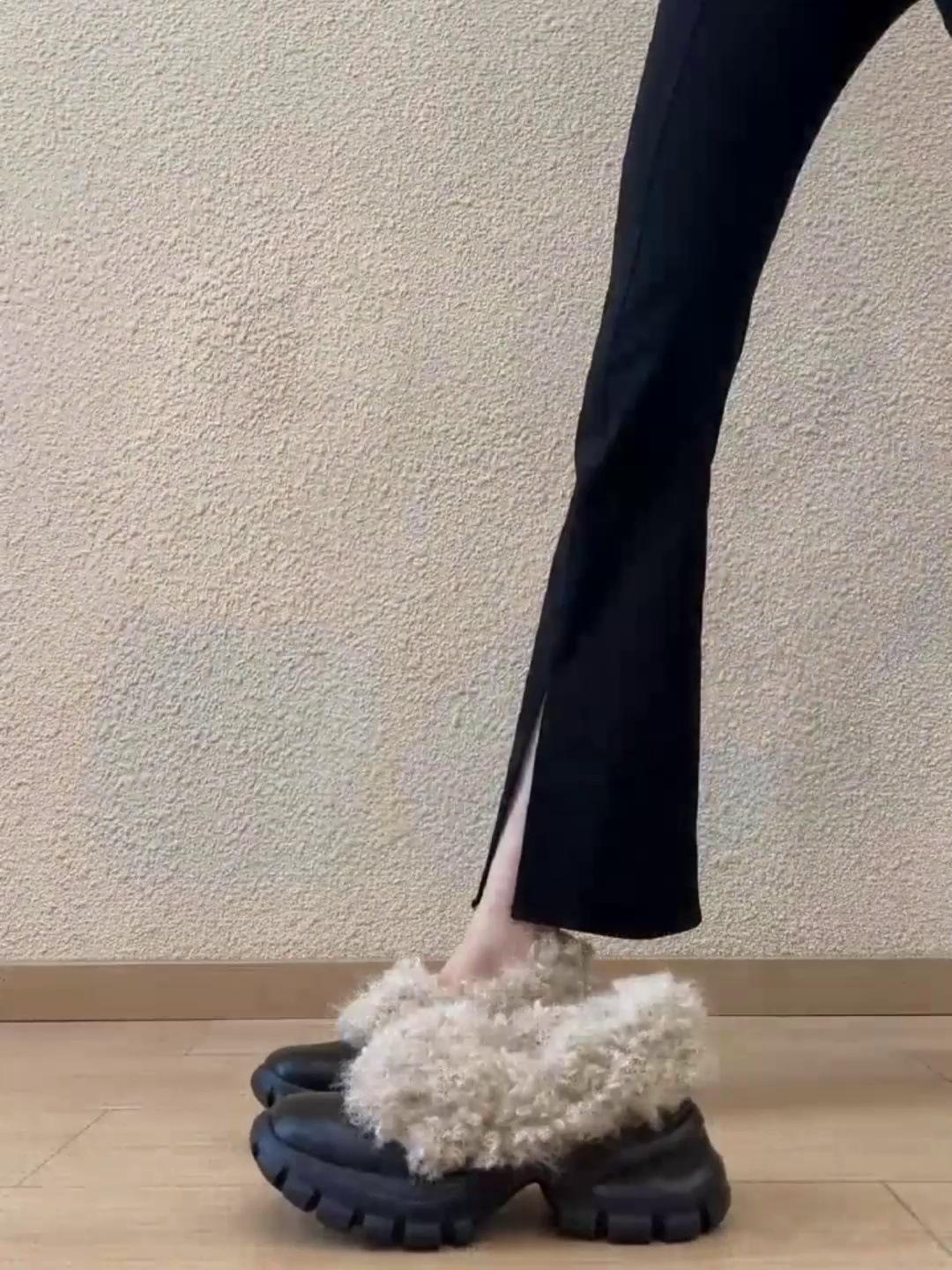 

Wool version fleece thickened warm cotton shoes women s retro round head one-pedal small leather shoes thick-soled fluffy shoes loafers 40