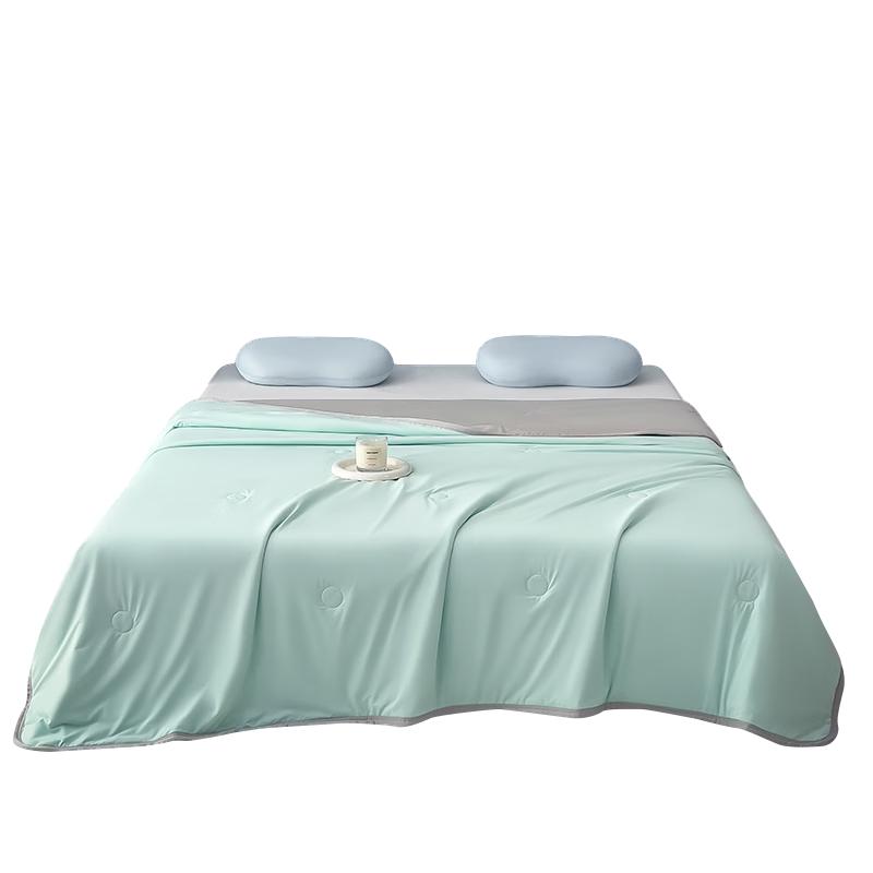

Red Bean Class A Cooling Silk Summer Comforter 150x200cm
