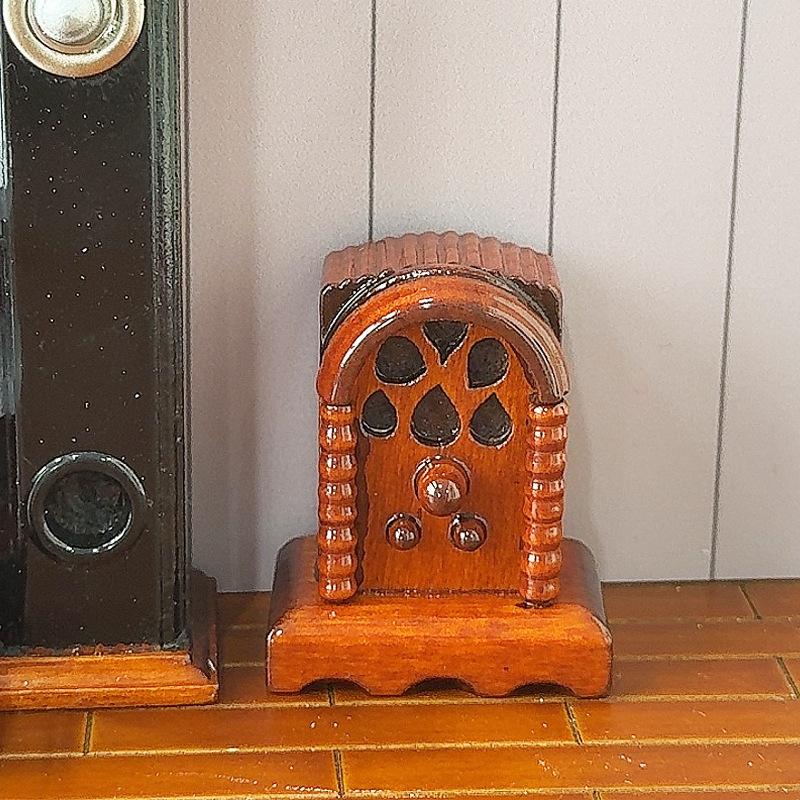 

1/12 Кукольный домик Винтажная имитация Деревянная модель радио Кукольный домик Миниатюрная мебель Украшение Кукольный дом Аксессуары для домашнего декора