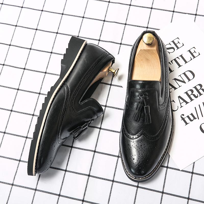 Men s Large Tassel Leather Loafers - Fashionable Retro Brogue Casual Shoes 43 чёрный