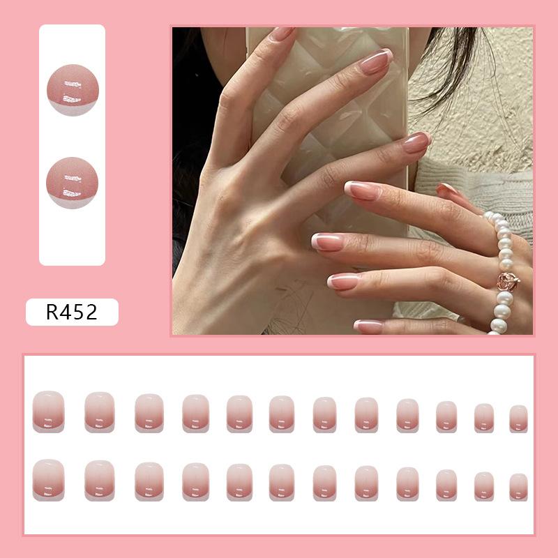 Носите накладные ногти с градиентной пудрой-румянами, прозрачным белым краем, простые, чистые, готовые, съемные накладные ногти