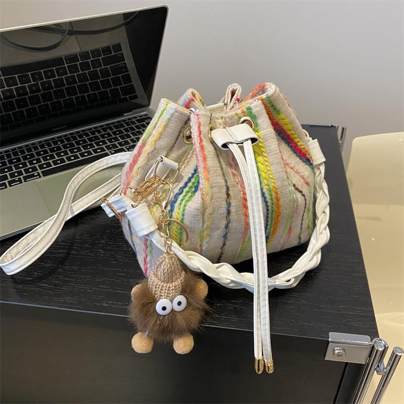 Fashion and gentle texture drawstring small bag women's 2025 spring new versatile ins bucket bag women