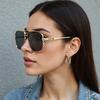 New In Modern Fashion Sunglasses Women Transparent Frame Gradient Gray Red Lens Square Glasses Metal Hinge Glasseswomen