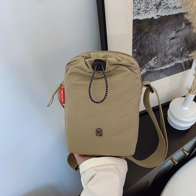 Canvas bag women's summer versatile new niche design messenger bag casual mobile phone bag