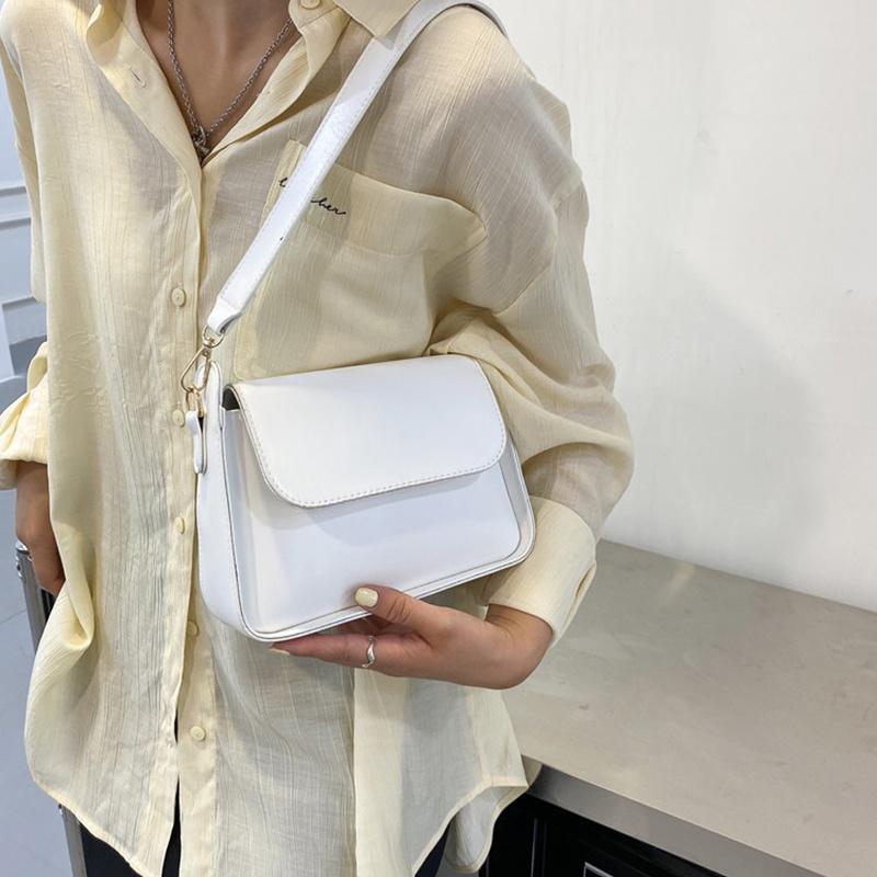 IELGY new solid color simple retro fashion one-shoulder messenger bag Western style Korean-style small square bag