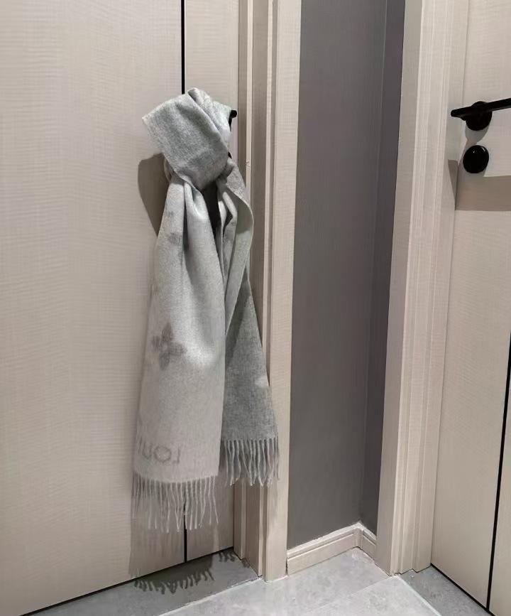 Double-sided wool cashmere scarf women's high-end autumn and winter presbyopia letter shawl