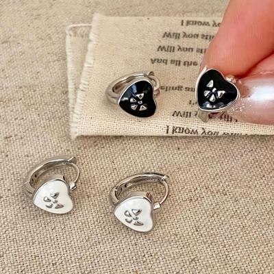 Women's Silver 2-color Ribbon Heart Mini Ring Earrings