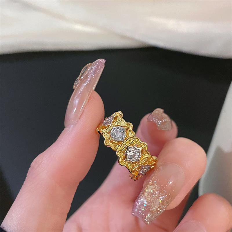 Color Separation Retro Court Luxury Lace Hollow Open Ring Niche Design Personality Ring Woman