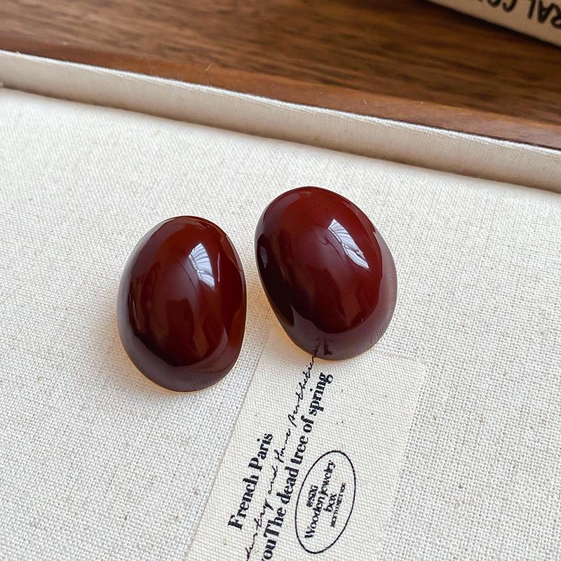 Červené náušnice Ankara: Kapátko s jehlou Silver Needle, Jednoduchá a všestranná móda pro ženy.