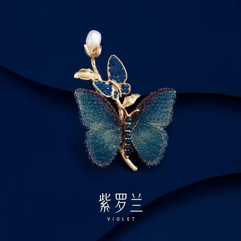Women's High-end Elegant Brooches Luxury Suit Pin Vintage Embroidery Fabric Butterfly Brooch with Freshwater Pearl Accessory