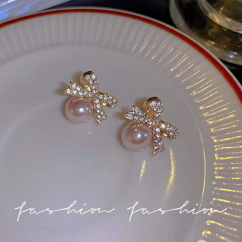 Korean New Exquisite Bow Pearl Stud Earrings For Women Contracted Crystal Heart Shape Earring Girl Temperament Jewelry