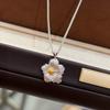 New Vintage 100% Pure 925 Sterling Silver Pendant Frosted Small Flowers Shape Necklaces For Women Luxury Wedding Jewelry