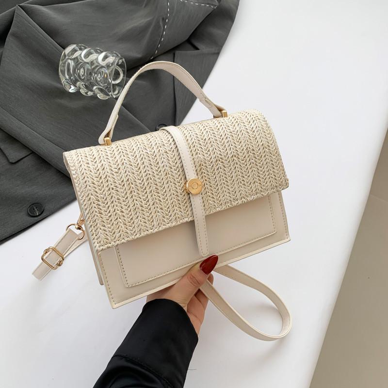 

Chic And Stylish Everyday Square Bag With Magnetic Closure And Inner Pocket For Women білий