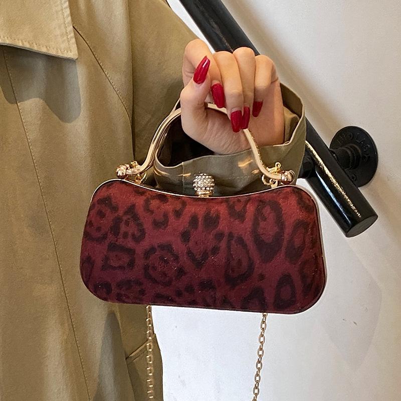 Leopard Print Small Bag for Women New European and American Style Fashion Retro One-shoulder Handbag for Women Dinner Bag