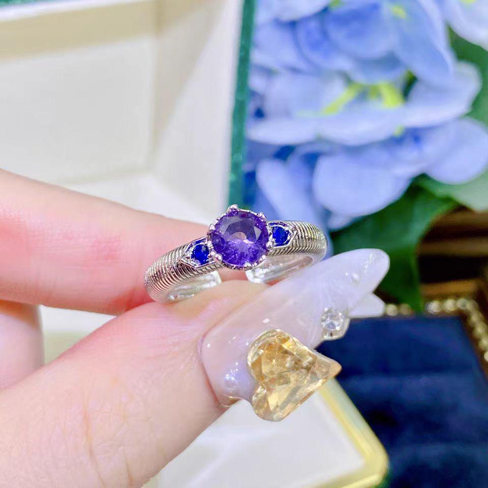 Vintage-Style French Brushed Flower Ring – Luxury Women's Fashion Jewelry