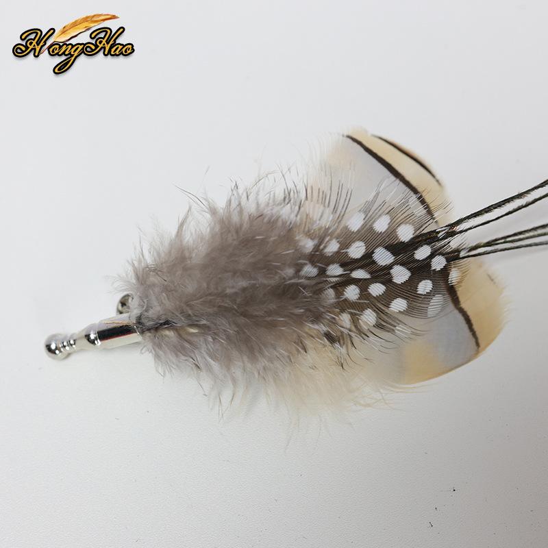 New Feather Brooch Lapel Pins for Suit Dress Badge Elegant Accessories Exquisite Fashion Business Wedding Jewelry