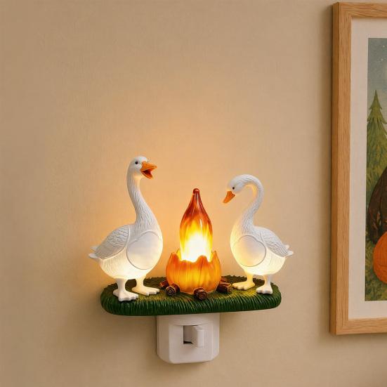 Goose Campfire Night Light, 3D Small Electric Faux Flame Flicker Light, Battery Operated Bedside Light for Nursery, Dorm Decor