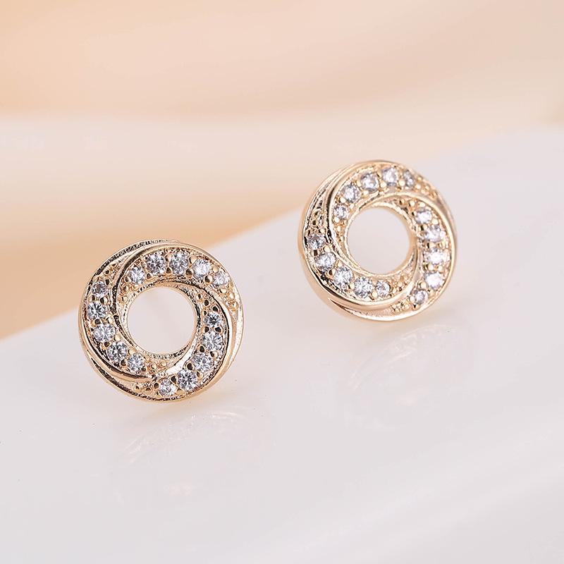 Elegant European  American Style Rhinestone Round Stud Earrings