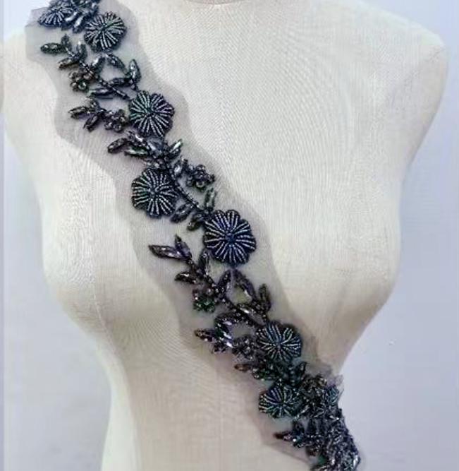 RM-802 Hot Sale Beaded Rhinestone Flower Lace Applique Trim Sewing Motif Embroidery
