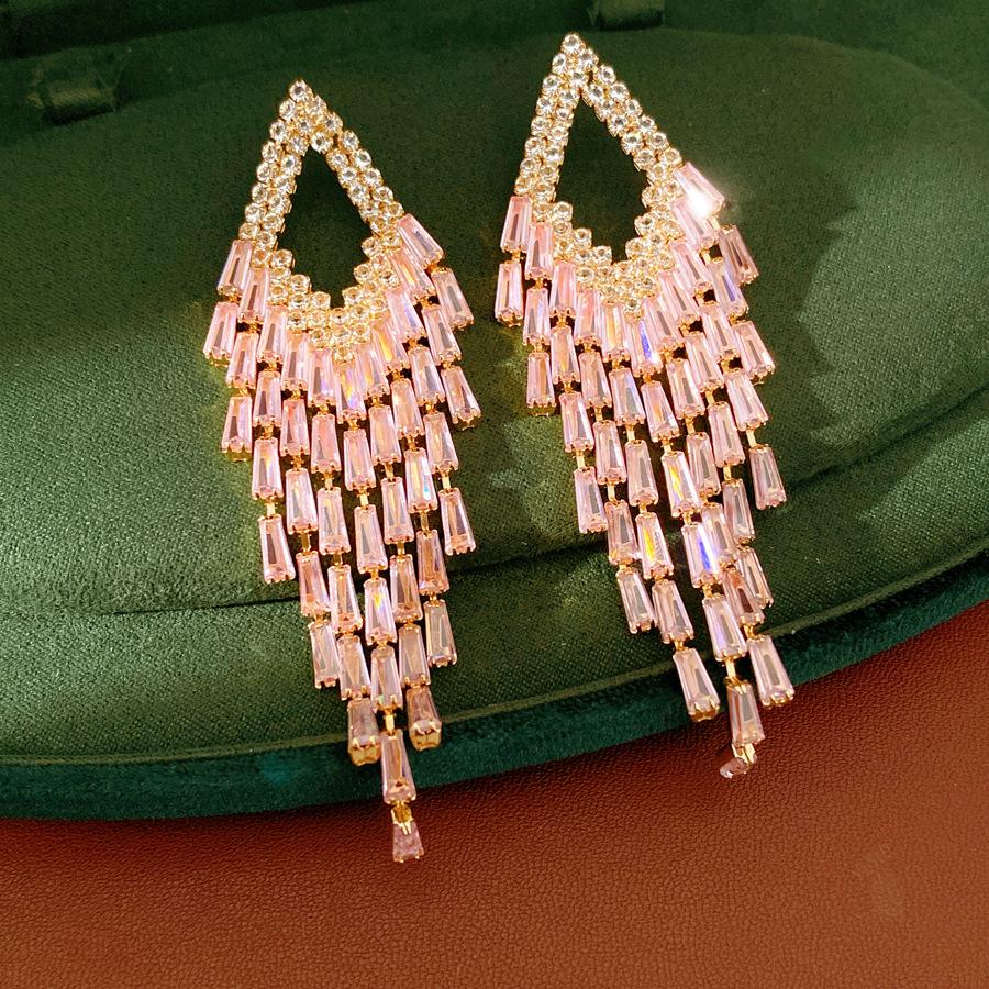 Diamond Shaped Fashionable Versatile Tassel Earrings 1 pair розовый/золотой