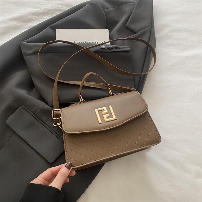 

Women s bag simple texture butterfly messenger bag 2025 Korean version solid color shoulder bag niche versatile handbag small square bag