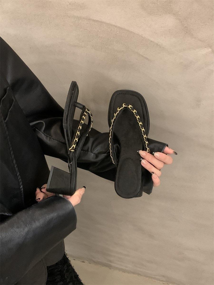

2025 summer new temperament thick heel flip-flops outer wear women s shoes retro metal chain toe high heel sandals 35