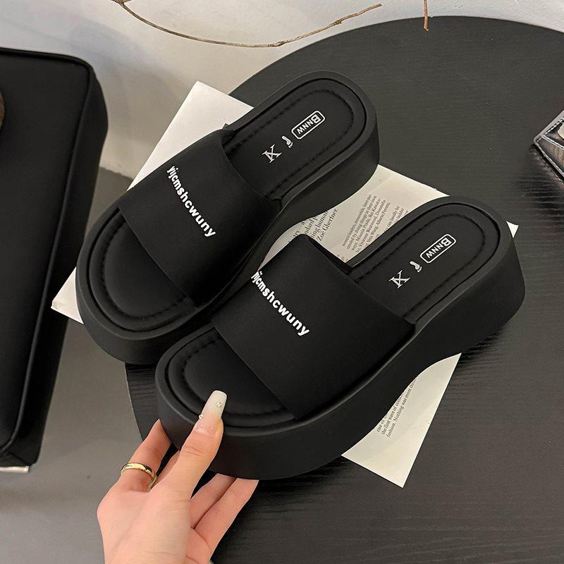 Slippers Women Wear Thick-Soled Roman Sandals In Summer, Annual Sandals Feel Small Fragrant Black