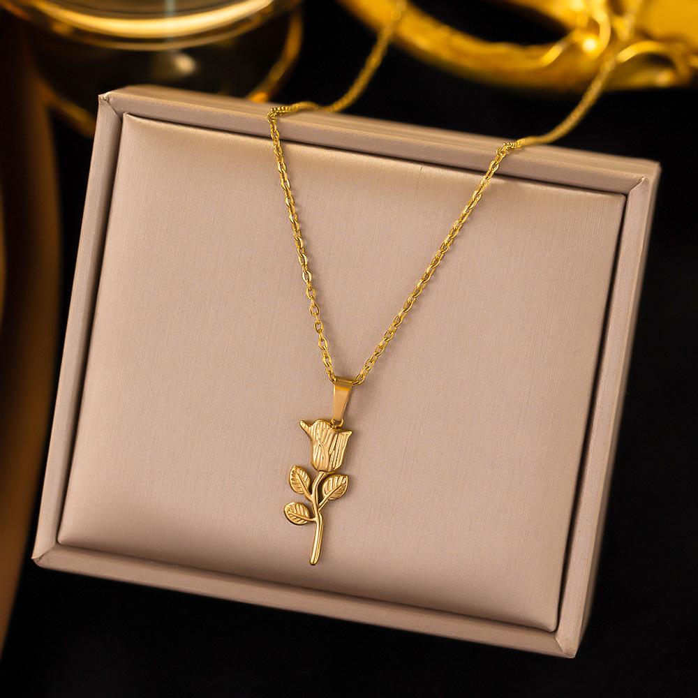 Stainless Steel Flower Pendant Necklace For Women Fashion Ladies Gold Color Clavicle Chain High Quality Jewelry Wedding Gifts