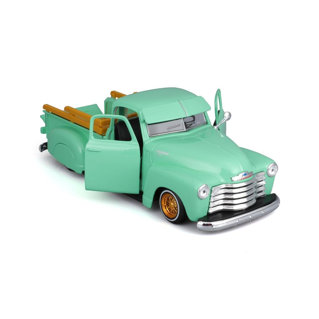 Maisto Scale Chevrolet 3100 Pickup 1950 Green Custom Lowrider Diecast Model Car 32545 1/25 (Finished Model)