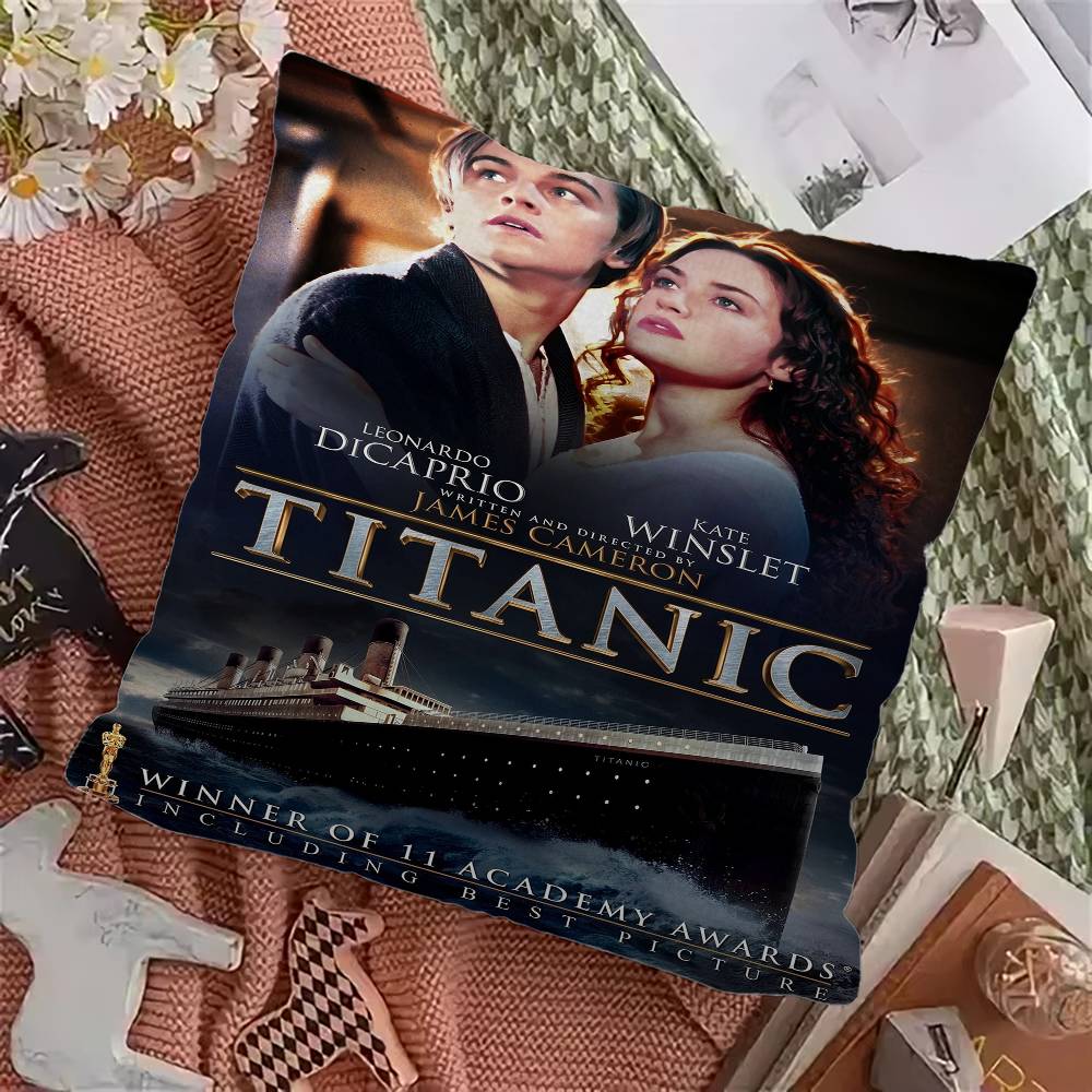 Titanic Movie Poster Classic Romantic Love Maple Design Cushion Cover Happy Autumn Harvest Decor Holiday Decorati Pillow Cover