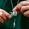 Collana Bobina da Pesca Mini Bobina Rotante Collana Gioielli da Pescatore Ciondolo Punk Catena per Maglione GZW