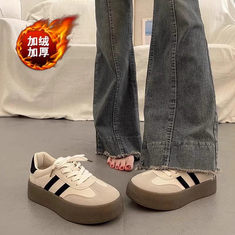 Little white shoes women's summer new retro board shoes women's thick soles increase height leisure sports