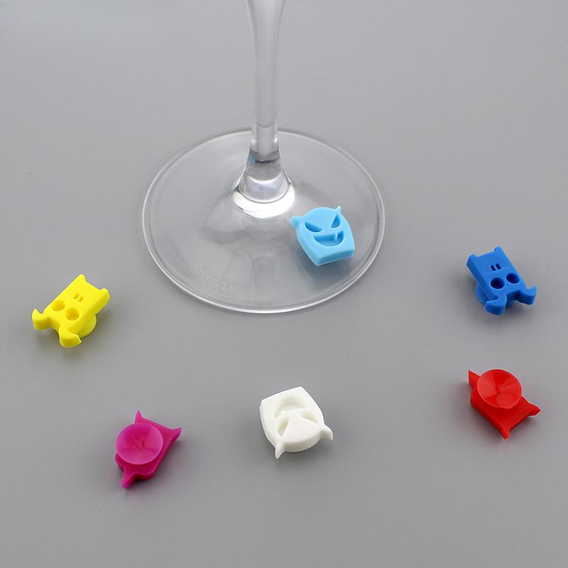 Silikon Weinetikett Rotweinglas Etikettenaufkleber mit Saugnapf Anhänger Recognizer Party Label Weinanhänger Halloween